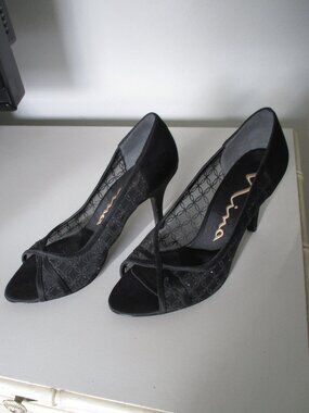 Nina Womens Black Nylon Lace Dressy Open Toe 3" Heel Pump - Size 7M or 37 EUR